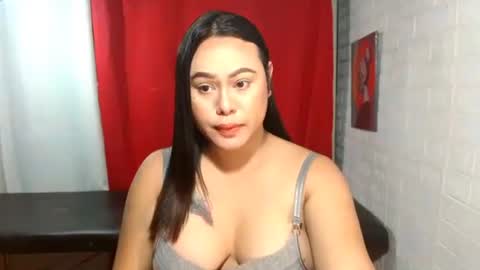 Snapshot of prettydiannara chatting on 11-17-25, 11:21 prettydiannara online show from 11-17-25, 11:21