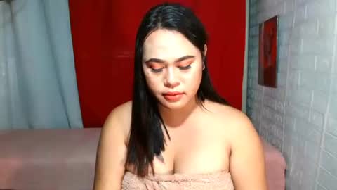 Snapshot of prettydiannara chatting on 11-21-25, 01:48 prettydiannara online show from 11-21-25, 01:48