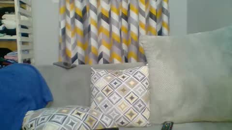 Snapshot of prettyela chatting on 10-19-25, 09:37 PrettyEla online show from 10-19-25, 09:37