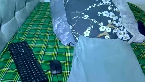 Prettiesexxy online show from 02-05-26, 12:26