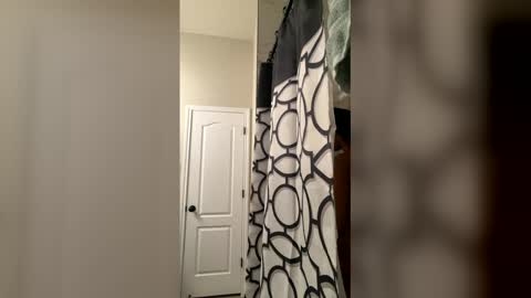 prettyfacefemale online show from 02-11-26, 07:46