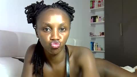 Pretty darkskin doll online show from 02-04-26, 10:15
