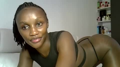 Pretty darkskin doll online show from 04-27-26, 09:40
