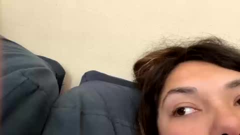 Snapshot of prettylatinamomma01 chatting on 10-18-25, 09:04 prettylatinamomma01 online show from 10-18-25, 09:04