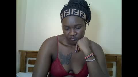 LILIAN online show from 04-21-26, 05:58