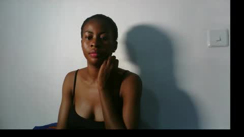 Snapshot of prettylove5 chatting on 10-05-25, 11:24 evelyn online show from 10-05-25, 11:24