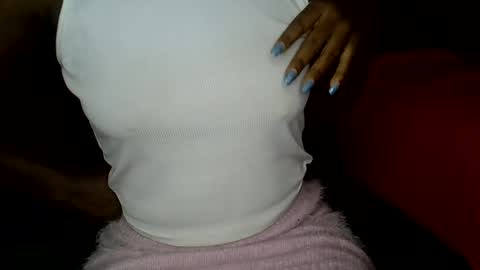 Snapshot of prettyqueen254 chatting on 03-06-25, 12:09 pretty queen online show from 03-06-25, 12:09