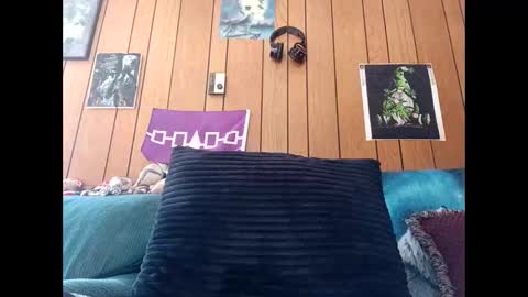 prettysolid7 online show from 10-09-25, 07:12