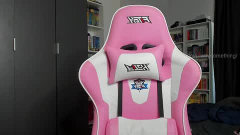 Sophie  next stream will be at Monday  i will wait you guys  online show from 04-01-26, 01:41