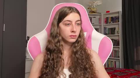 Sophie  next stream will be at Monday  i will wait you guys  online show from 06-12-26, 06:12