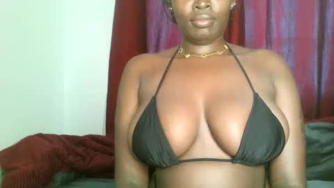 Snapshot of prettyvishy chatting on 01-07-25, 08:45 prettyvishy online show from 01-07-25, 08:45