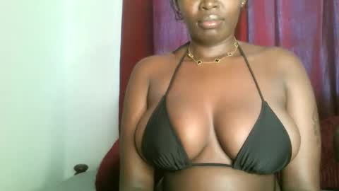 Snapshot of prettyvishy chatting on 01-07-25, 11:48 prettyvishy online show from 01-07-25, 11:48