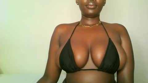 Snapshot of prettyvishy chatting on 02-12-25, 05:47 prettyvishy online show from 02-12-25, 05:47