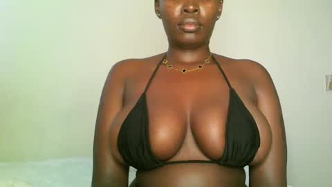 Snapshot of prettyvishy chatting on 02-20-25, 07:12 prettyvishy online show from 02-20-25, 07:12