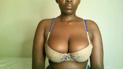 Snapshot of prettyvishy chatting on 11-28-25, 07:55 prettyvishy online show from 11-28-25, 07:55