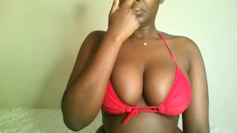 Snapshot of prettyvishy chatting on 12-01-25, 02:38 prettyvishy online show from 12-01-25, 02:38