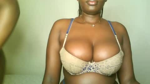 Snapshot of prettyvishy chatting on 06-16-26, 03:09 prettyvishy online show from 06-16-26, 03:09