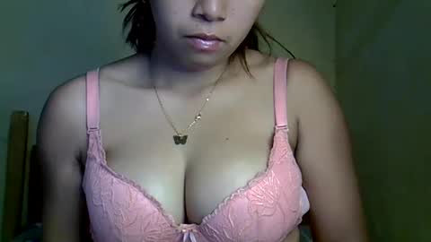 Snapshot of prettyy01 chatting on 05-28-26, 02:03 prettyy01 online show from 05-28-26, 02:03