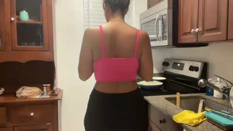 Snapshot of prettyyykittyyy22 chatting on 09-17-25, 05:58 prettyyykittyyy22 online show from 09-17-25, 05:58