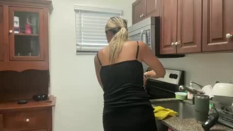 Snapshot of prettyyykittyyy22 chatting on 11-13-25, 05:56 prettyyykittyyy22 online show from 11-13-25, 05:56