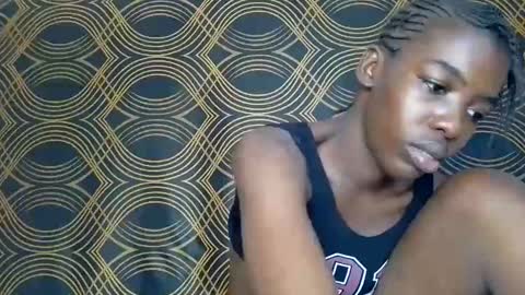 prettyzuzu online show from 11-10-25, 08:13