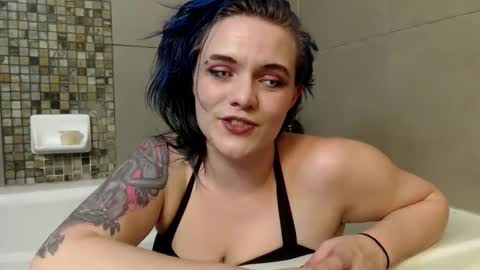 Snapshot of primaldelilah chatting on 12-08-24, 04:46 PrimalDelilah online show from 12-08-24, 04:46