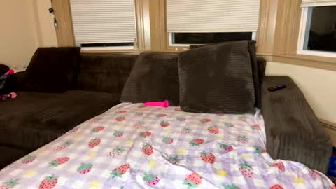 Princess Arii online show from 12-18-25, 04:18