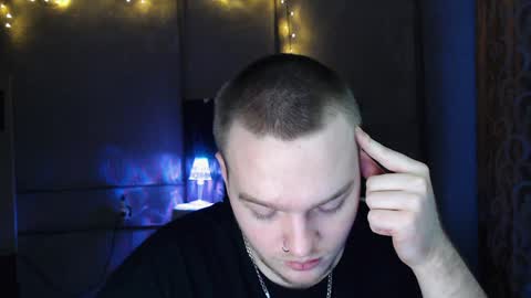 Snapshot of princ4real chatting on 12-13-24, 01:22 prince online show from 12-13-24, 01:22