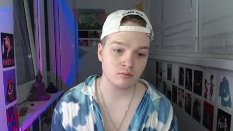 Snapshot of princ4real chatting on 12-29-24, 02:00 prince online show from 12-29-24, 02:00