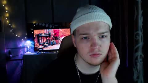 Snapshot of princ4real chatting on 02-11-25, 04:22 prince online show from 02-11-25, 04:22