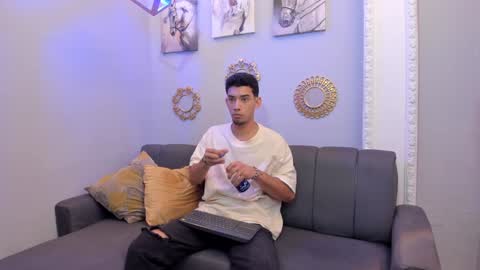 prince_arthur77 online show from 02-07-25, 01:11