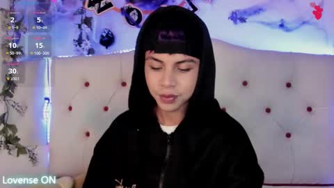 Snapshot of princeapolo_anki chatting on 10-23-25, 09:57 Prince online show from 10-23-25, 09:57