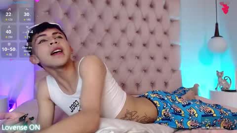 Snapshot of princeapolo_anki chatting on 10-29-25, 08:21 Prince online show from 10-29-25, 08:21