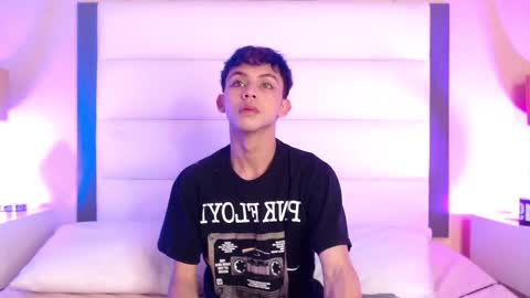 Snapshot of princeapolo_anki chatting on 11-13-25, 09:47 Prince online show from 11-13-25, 09:47