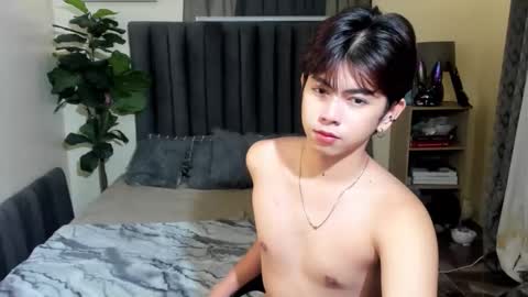 Snapshot of princecalix chatting on 10-19-25, 06:19 princecalix online show from 10-19-25, 06:19