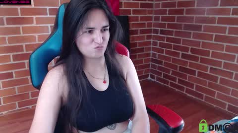 Leia online show from 10-24-25, 02:46