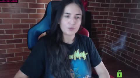 Leia online show from 11-20-25, 04:18