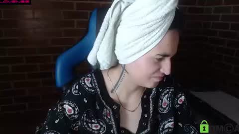 Leia online show from 07-26-26, 01:36
