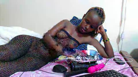 Shan online show from 12-15-25, 07:12