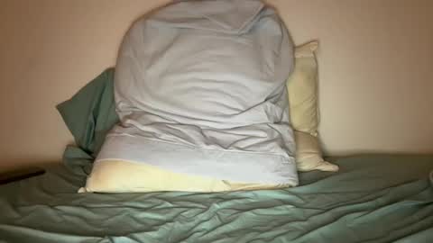 Peaches online show from 01-09-25, 02:43