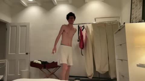 Peaches online show from 03-09-25, 06:39