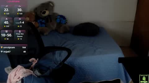 An online show from 04-11-26, 09:41