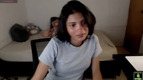 An online show from 06-09-26, 07:58