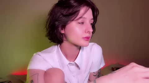 Snapshot of princess_euphoria chatting on 01-16-25, 04:07 Kristina online show from 01-16-25, 04:07