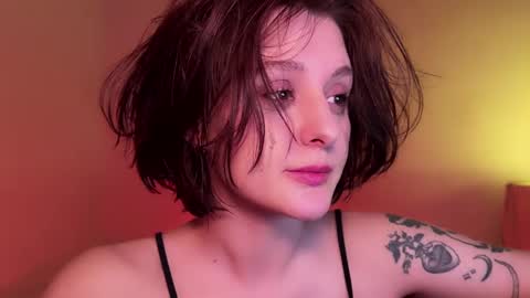 Snapshot of princess_euphoria chatting on 03-01-25, 06:00 Kristina online show from 03-01-25, 06:00