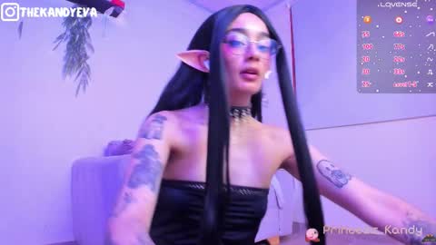 Snapshot of princess_kandy_ chatting on 09-14-25, 08:30 evaaa new account Beth online show from 09-14-25, 08:30