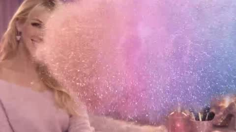 Kiki online show from 04-28-26, 08:41