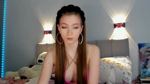 Snapshot of princess_nier chatting on 01-04-25, 11:48 Princess Diana online show from 01-04-25, 11:48