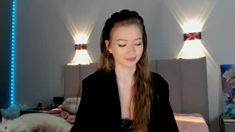 Snapshot of princess_nier chatting on 01-17-25, 01:15 Princess Diana online show from 01-17-25, 01:15