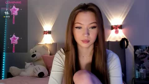 Snapshot of princess_nier chatting on 09-19-25, 06:08 Princess Diana online show from 09-19-25, 06:08